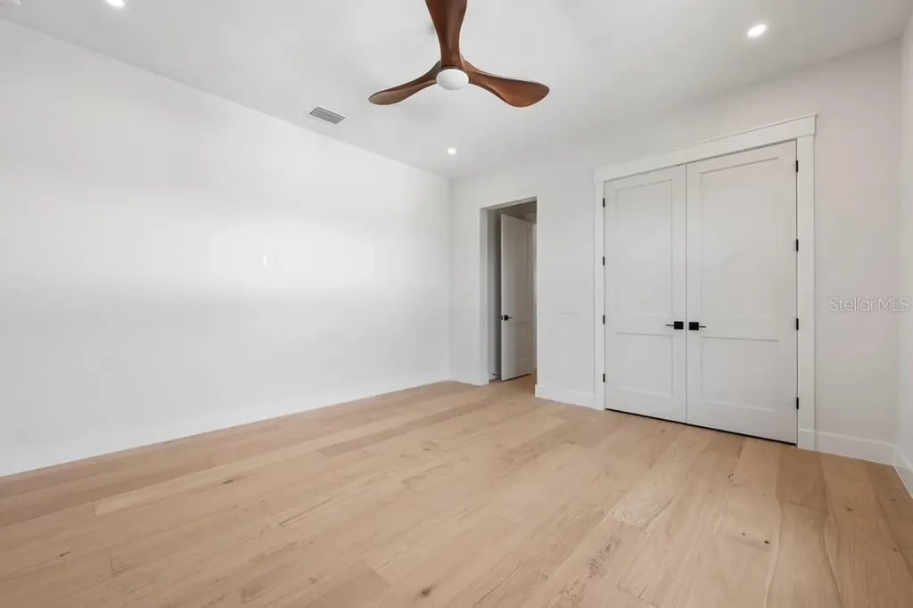 527 Venice Lane Sarasota FL 34242