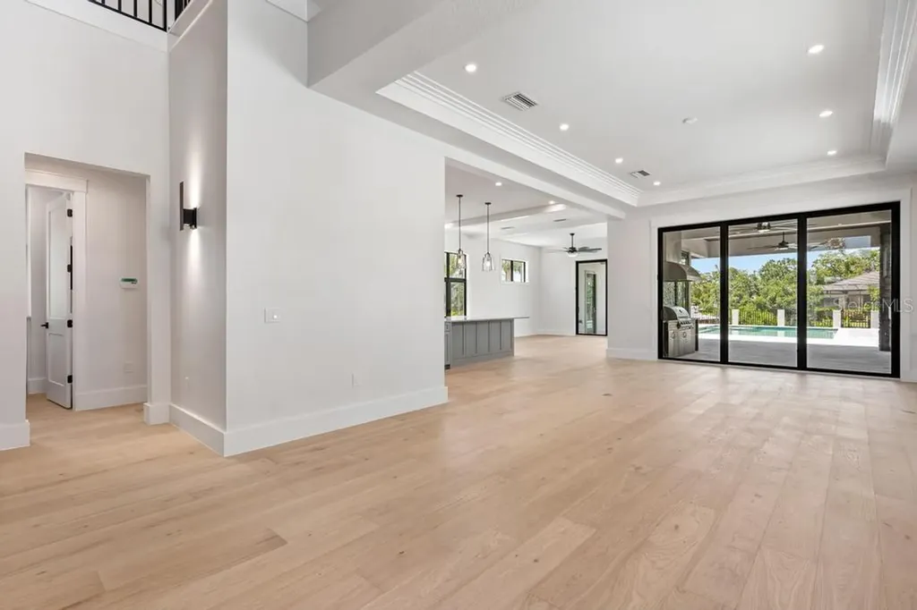 527 Venice Lane Sarasota FL 34242
