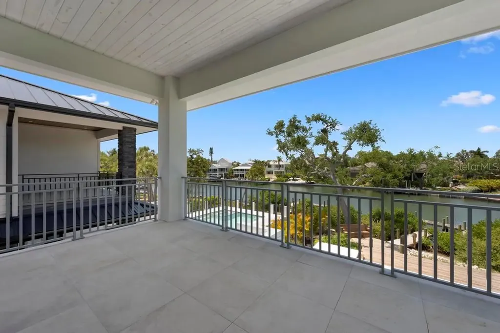 527 Venice Lane Sarasota FL 34242