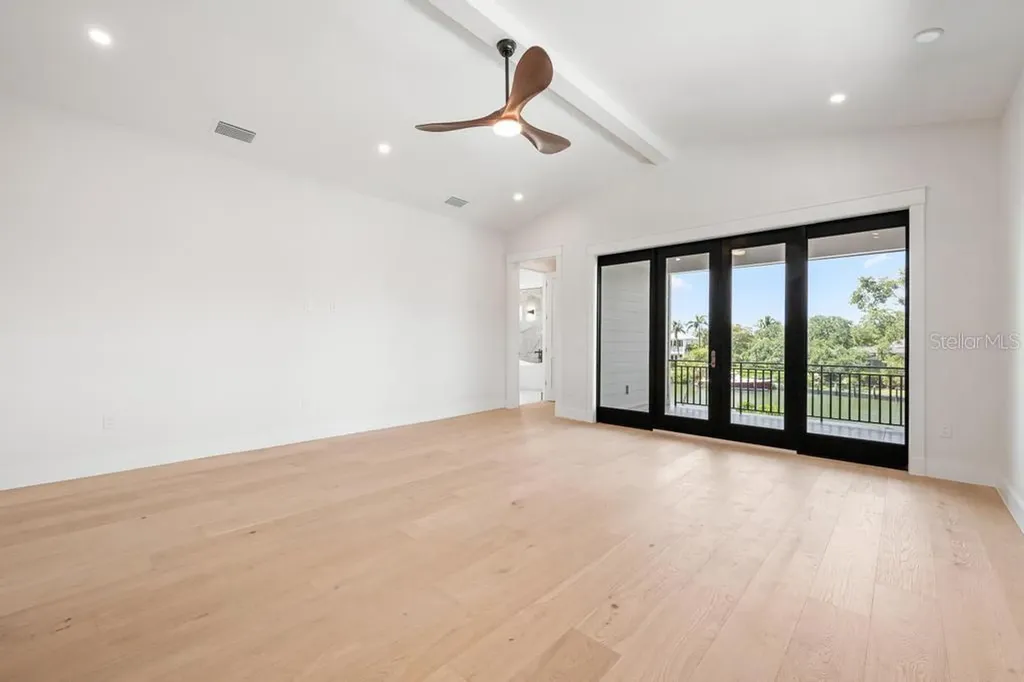 527 Venice Lane Sarasota FL 34242
