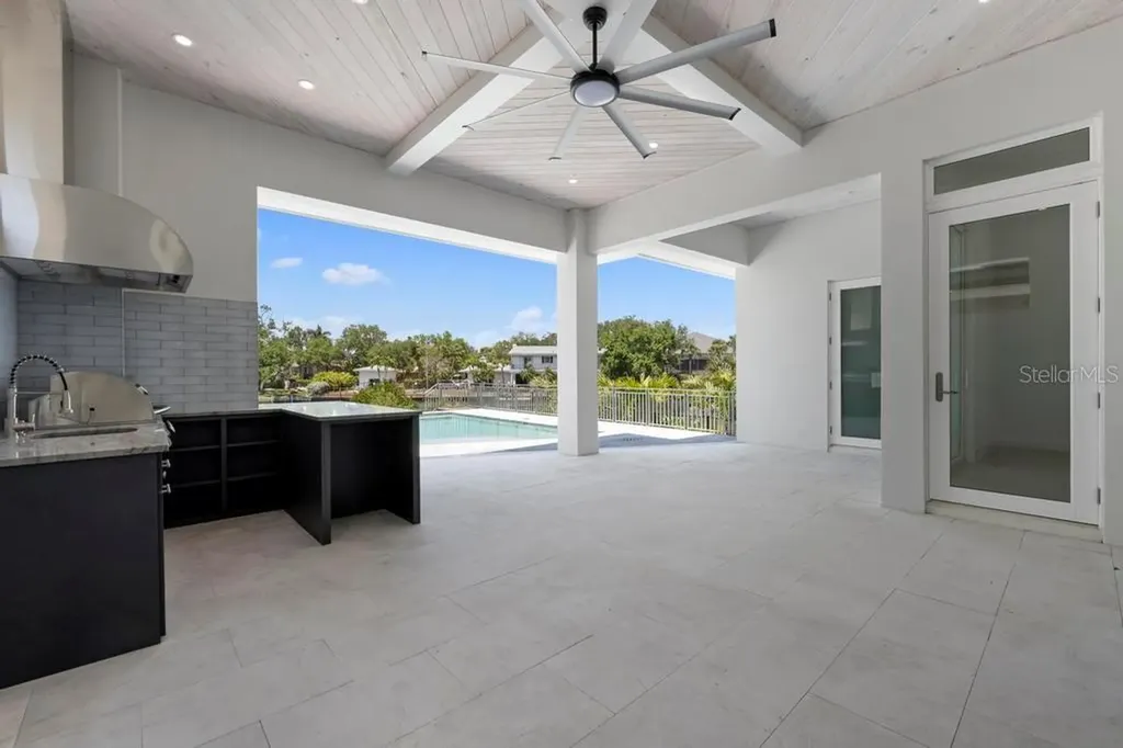 527 Venice Lane Sarasota FL 34242