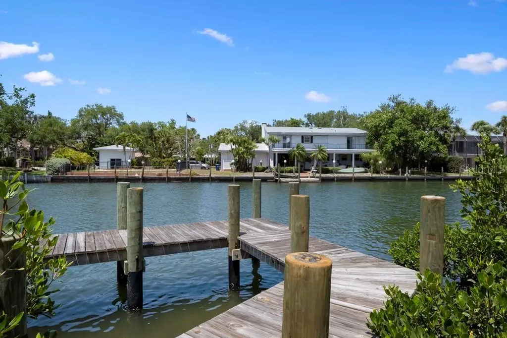 527 Venice Lane Sarasota FL 34242