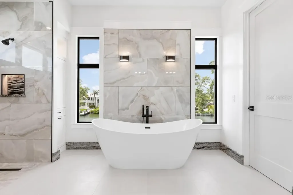527 Venice Lane Sarasota FL 34242