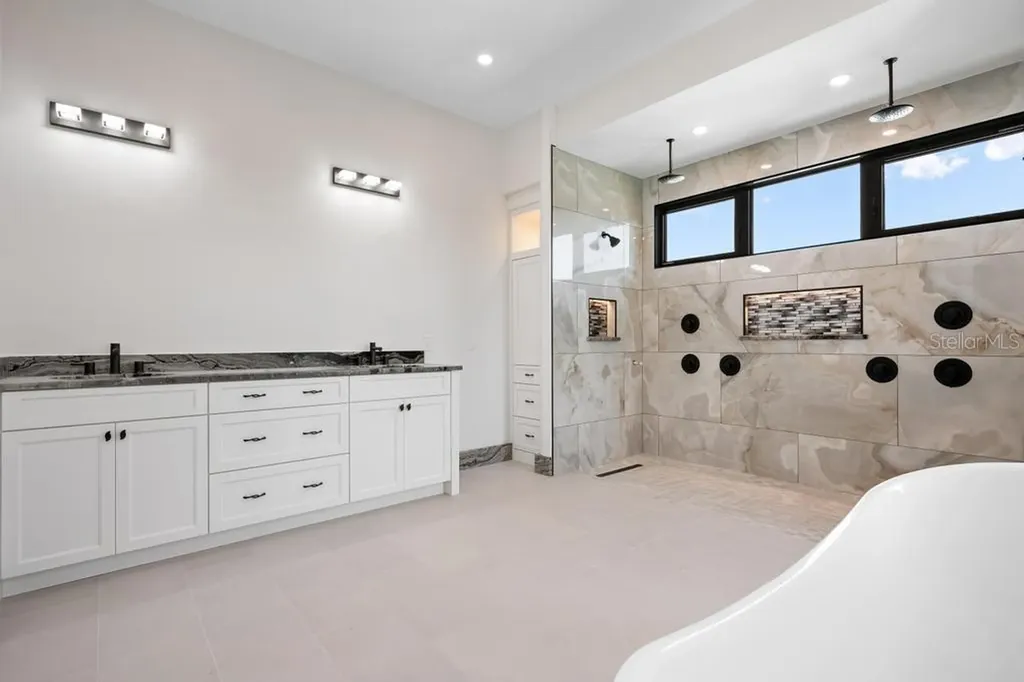 527 Venice Lane Sarasota FL 34242
