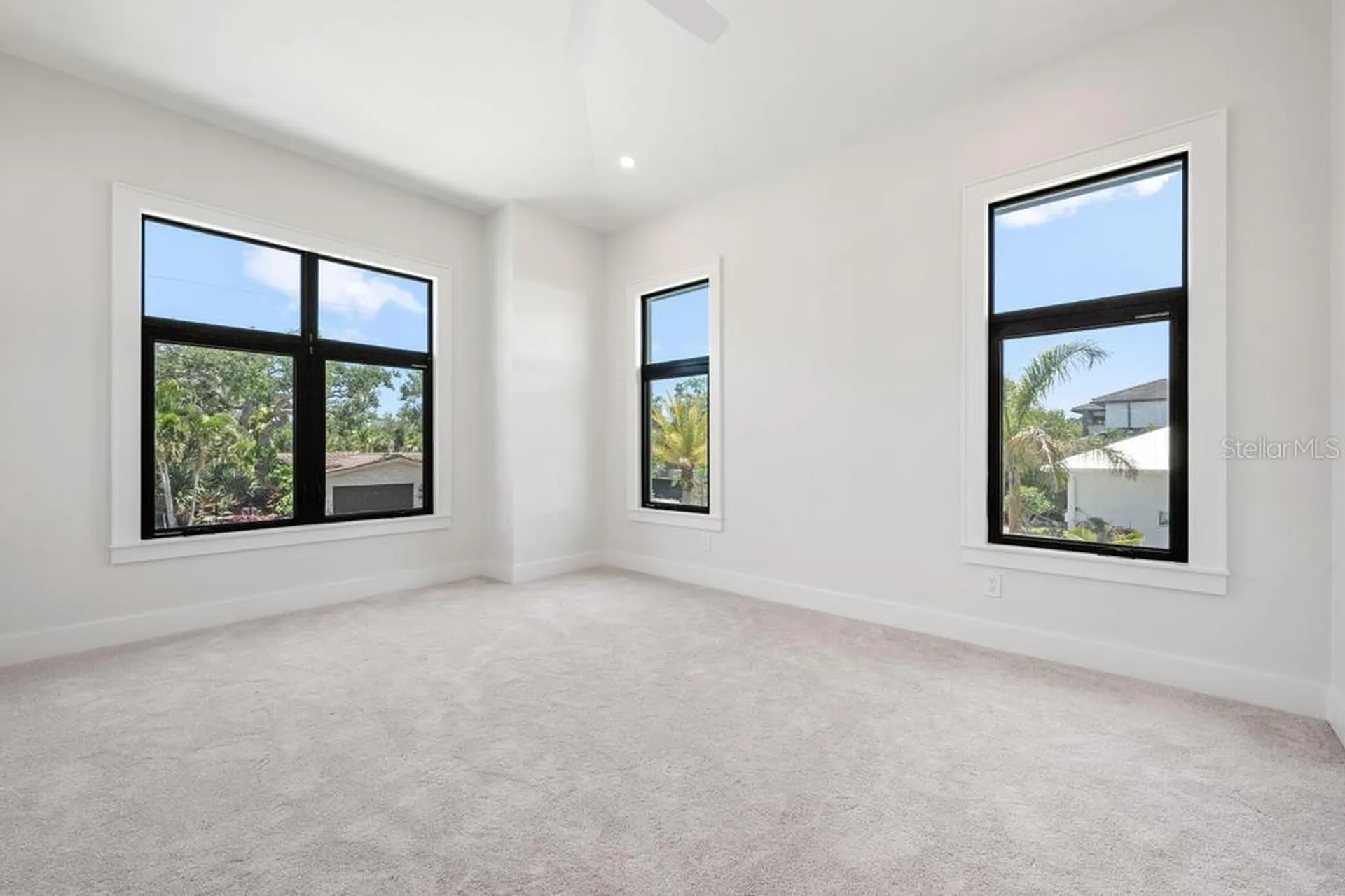 527 Venice Lane Sarasota FL 34242