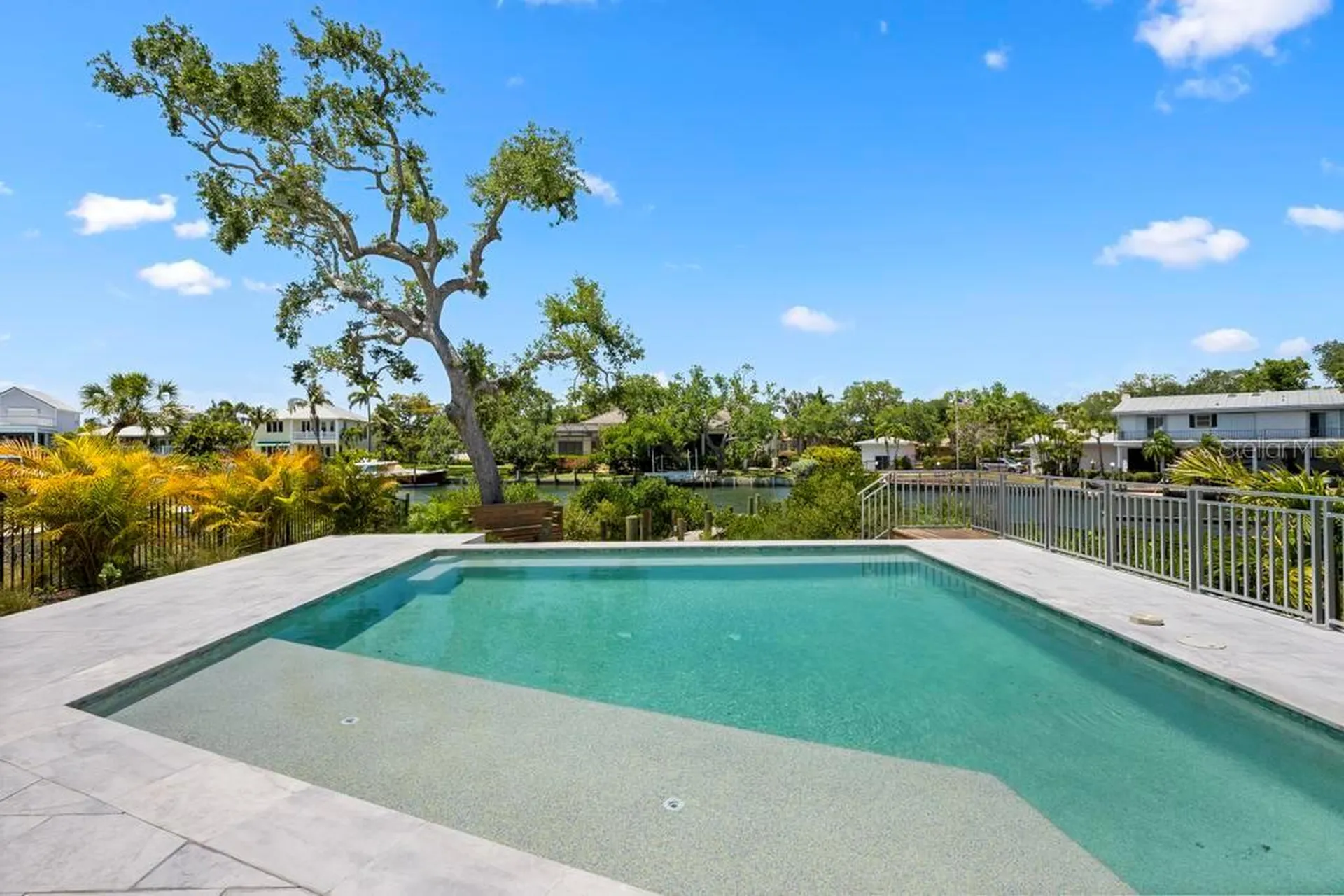 527 Venice Lane Sarasota FL 34242
