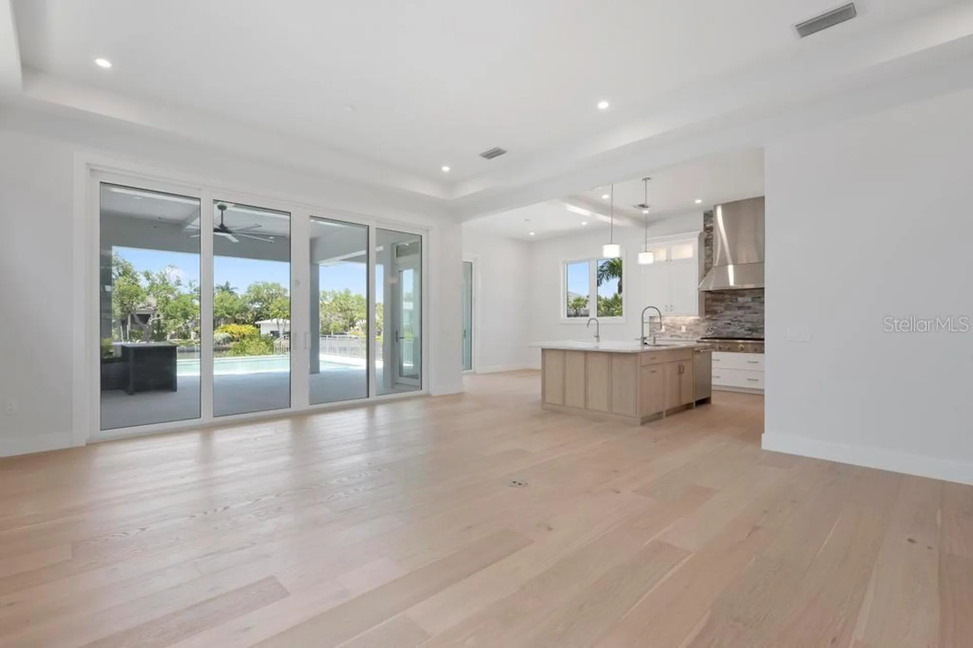 527 Venice Lane Sarasota FL 34242