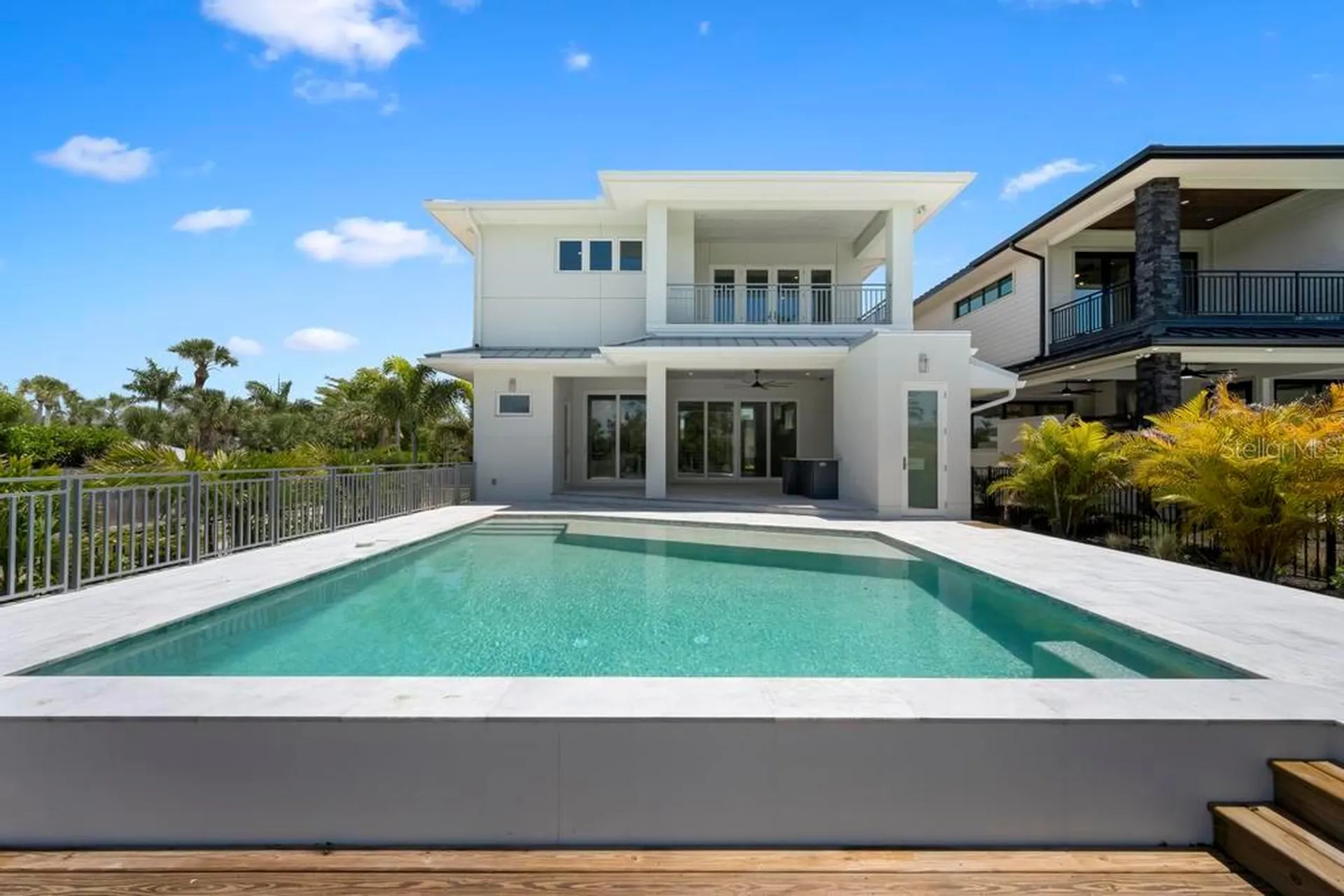 527 Venice Lane Sarasota FL 34242