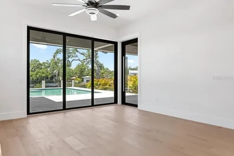 527 Venice Lane Sarasota FL 34242