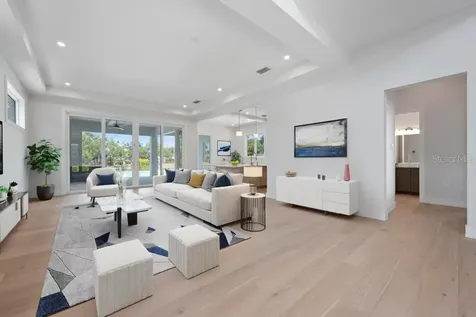 527 Venice Lane Sarasota FL 34242