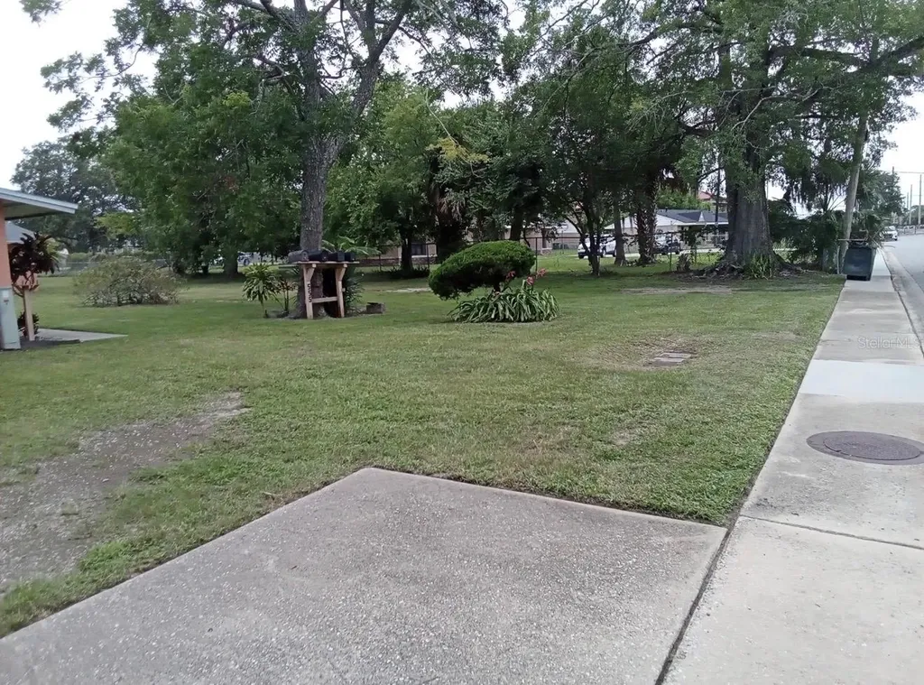 555 Oak Street Daytona Beach FL 32114