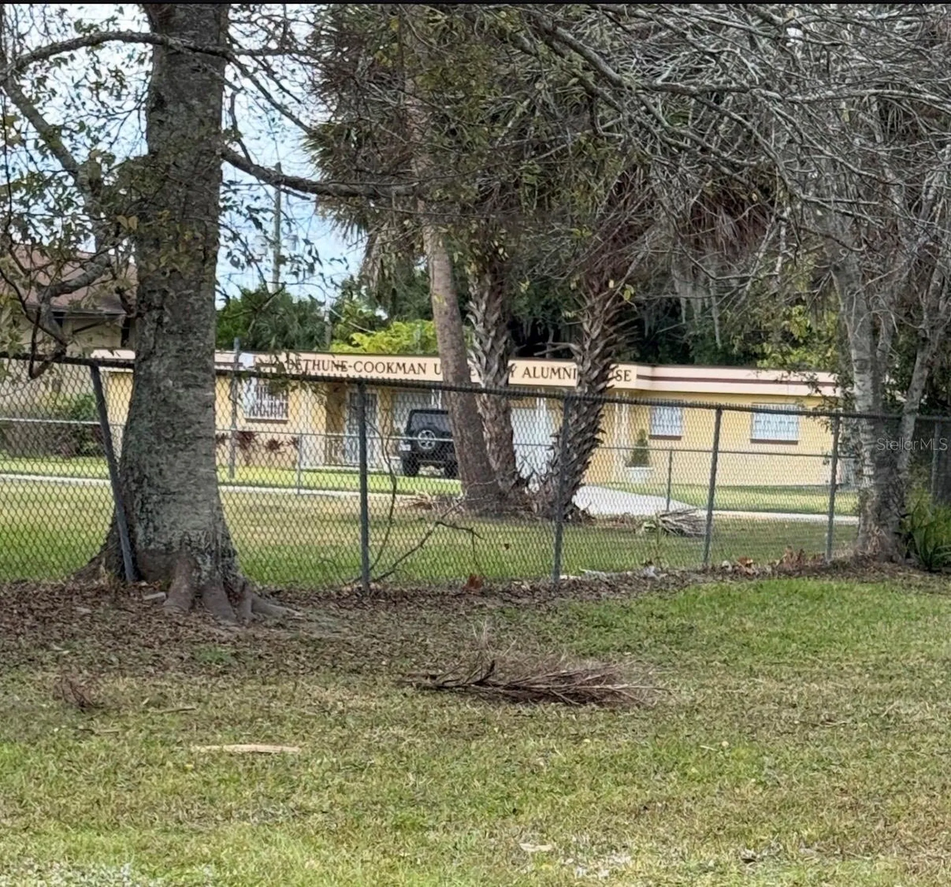 555 Oak Street Daytona Beach FL 32114