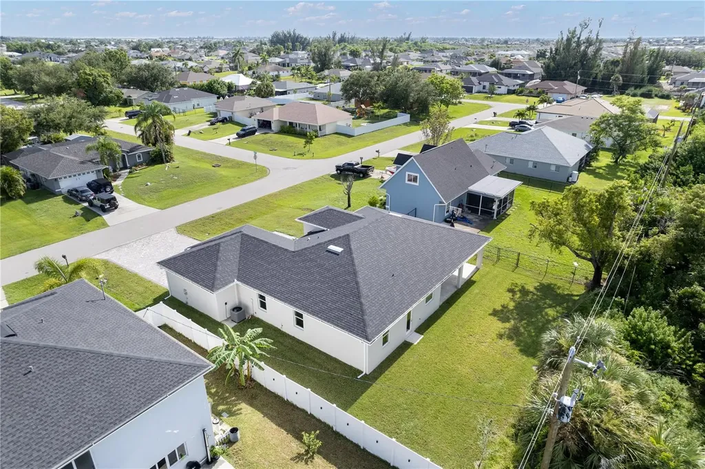 521 NW 5th Street Cape Coral FL 33993