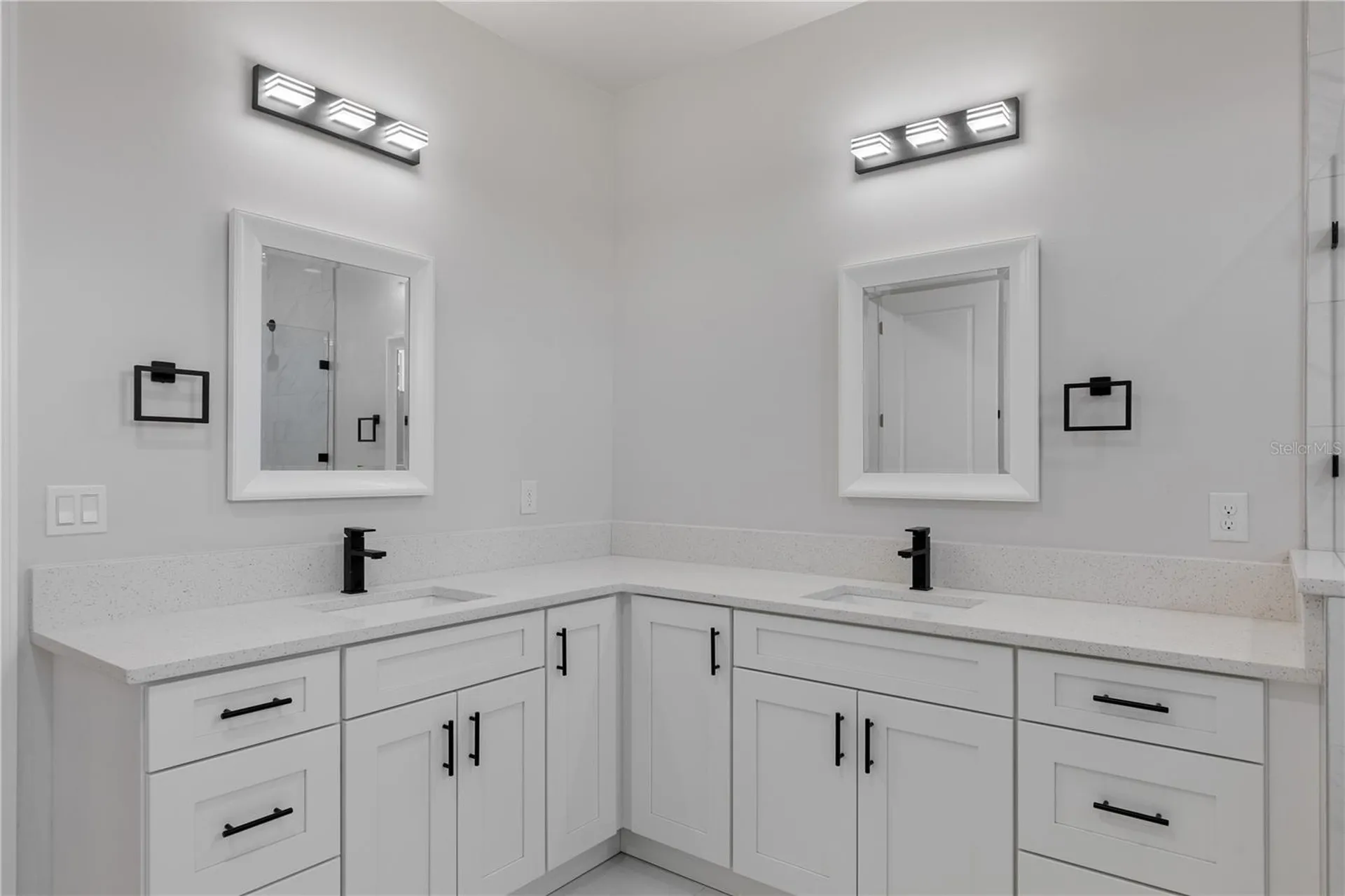 521 NW 5th Street Cape Coral FL 33993