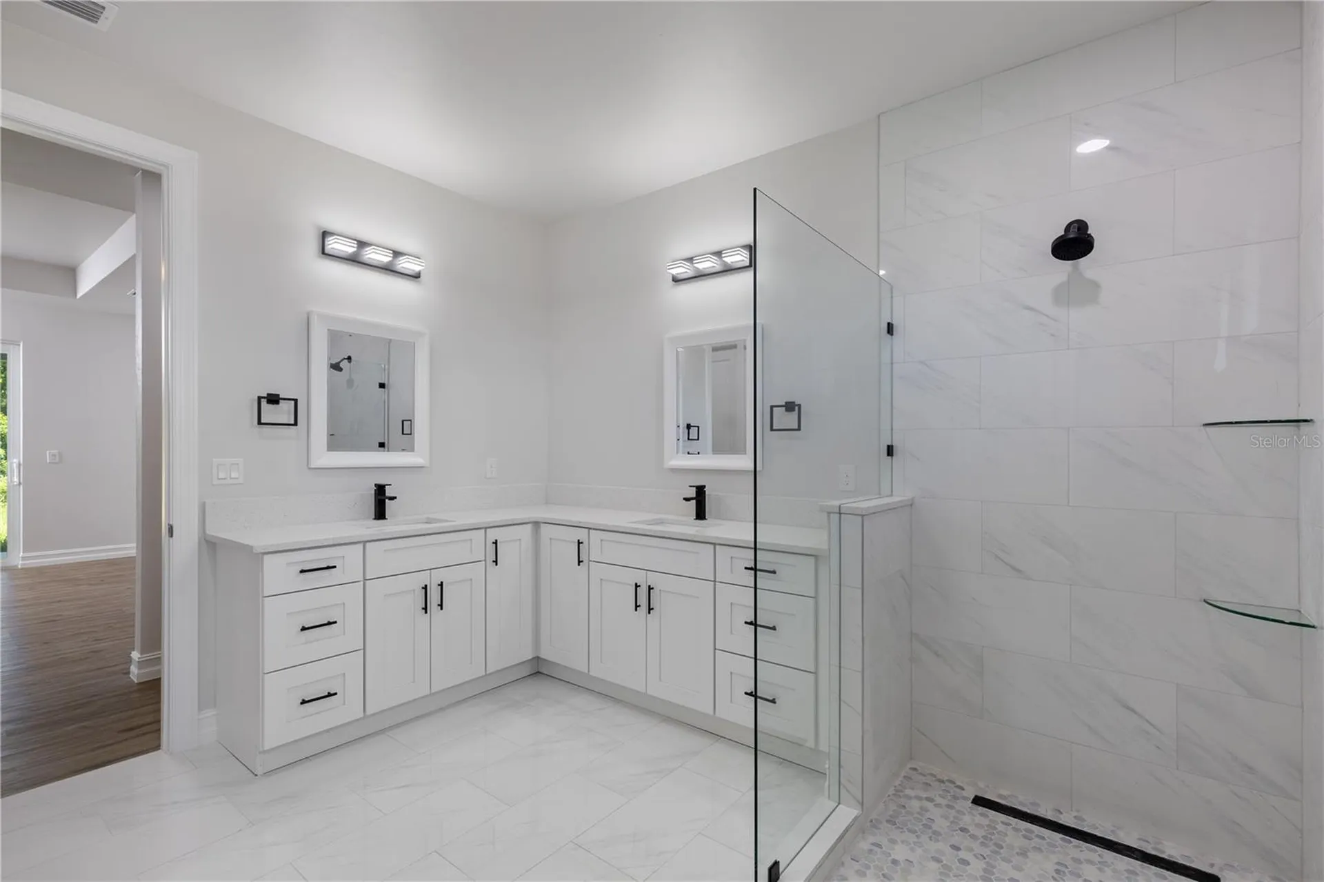 521 NW 5th Street Cape Coral FL 33993