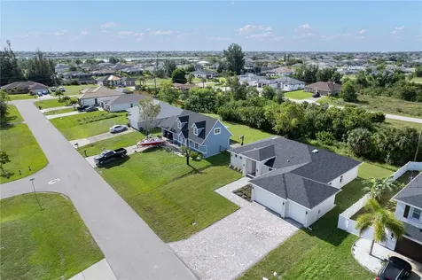 521 NW 5th Street Cape Coral FL 33993