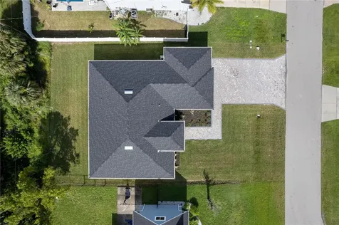 521 NW 5th Street Cape Coral FL 33993