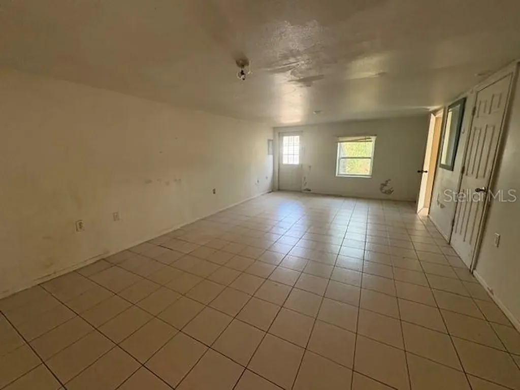 1672 10th Street Sarasota FL 34236