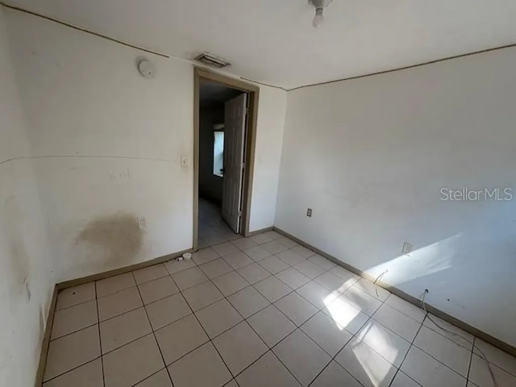 1672 10th Street Sarasota FL 34236