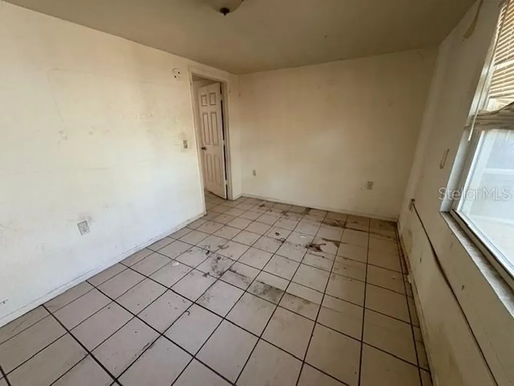 1672 10th Street Sarasota FL 34236