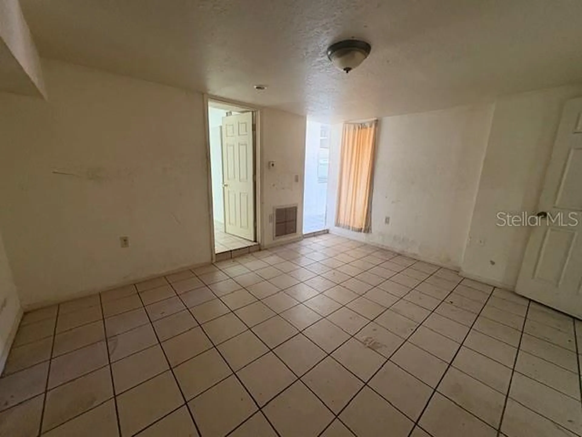 1672 10th Street Sarasota FL 34236