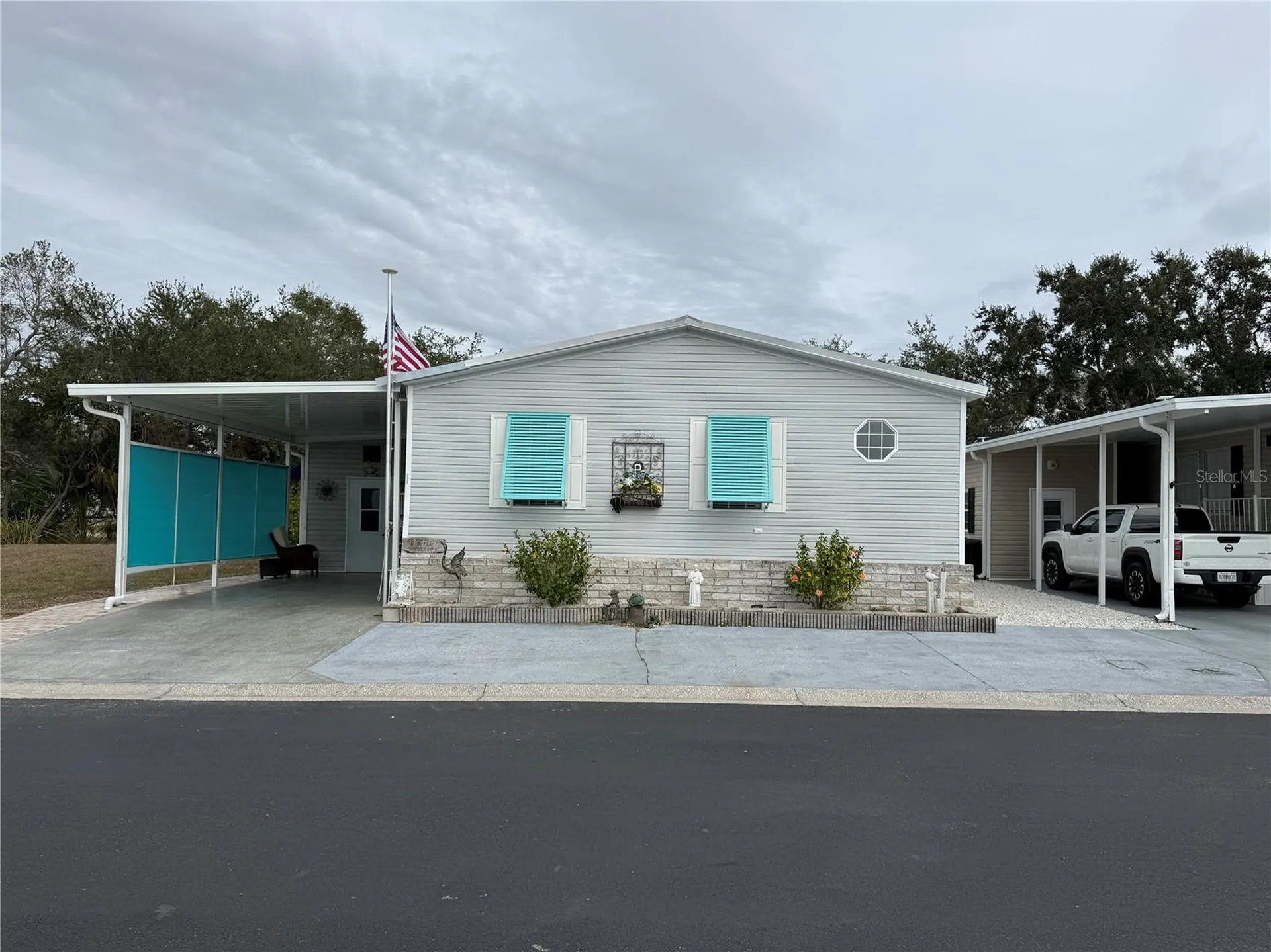 221 N Saint George Circle Apollo Beach FL 33572