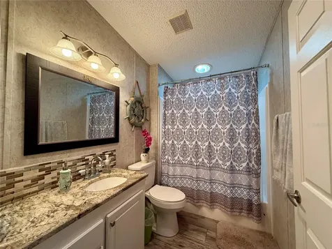 221 N Saint George Circle Apollo Beach FL 33572
