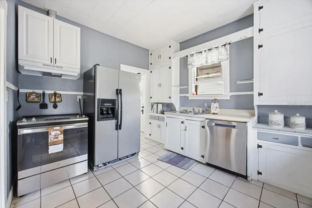 742 Hibiscus Avenue Lake Wales FL 33853