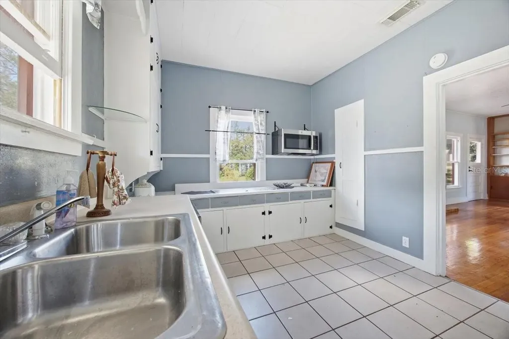 742 Hibiscus Avenue Lake Wales FL 33853