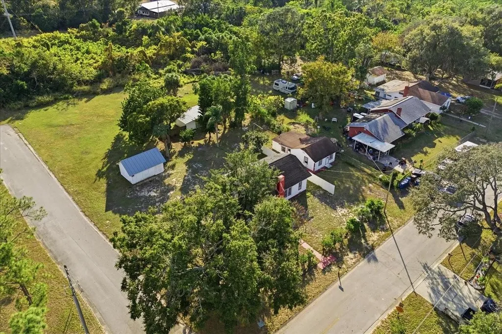 742 Hibiscus Avenue Lake Wales FL 33853