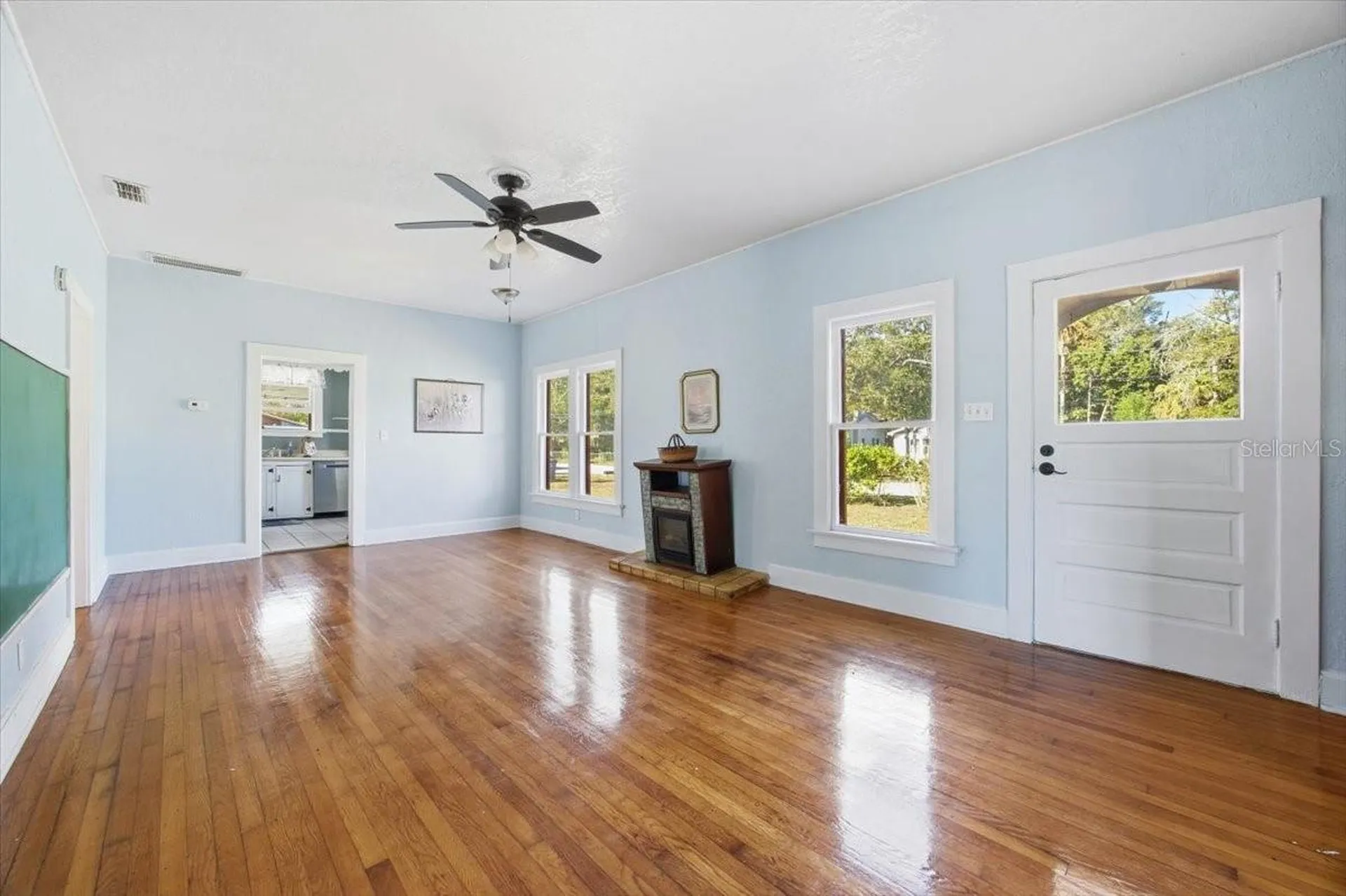 742 Hibiscus Avenue Lake Wales FL 33853