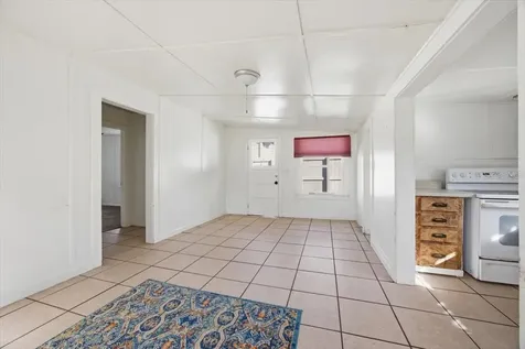 742 Hibiscus Avenue Lake Wales FL 33853