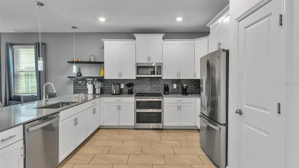 9238 Sommerset Hills Drive Davenport FL 33896
