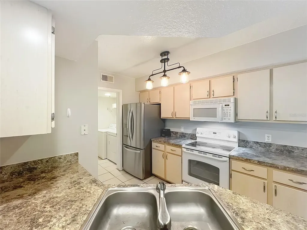 12602 Crest Springs Lane Orlando FL 32828