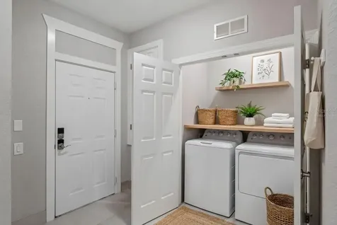 2484 San Tecla Street Orlando FL 32835