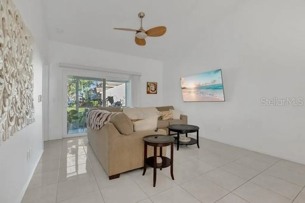 14675 Laguna Beach Circle Orlando FL 32824