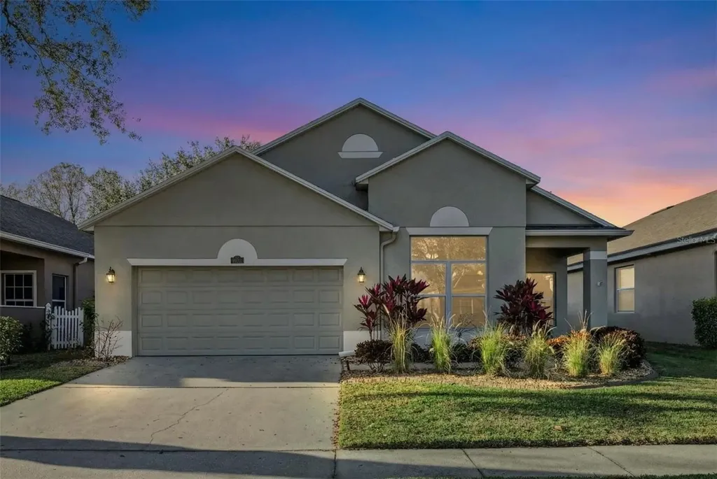 9831 Secret Cove Lane Orlando FL 32832