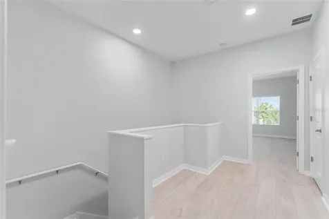 288 N Oak Avenue Sanford FL 32771