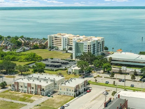288 N Oak Avenue Sanford FL 32771