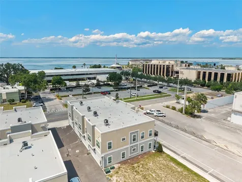 288 N Oak Avenue Sanford FL 32771