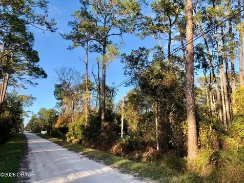1545 10th Avenue Deland FL 32724
