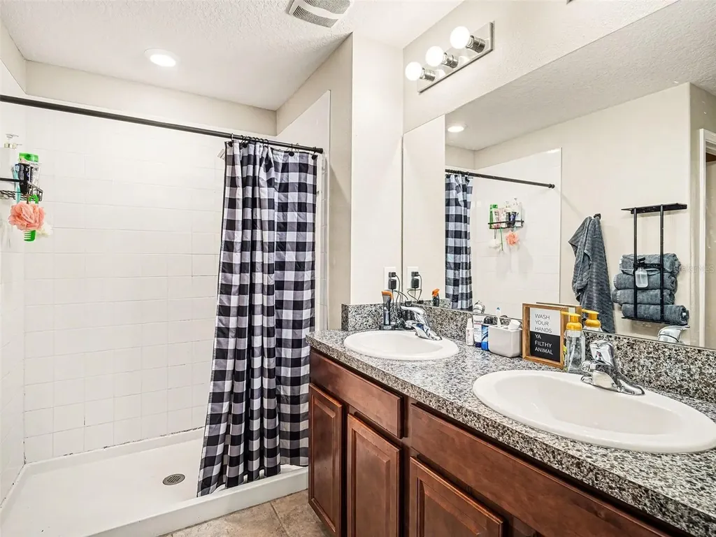17207 Beach Buttercup Place Wimauma FL 33598