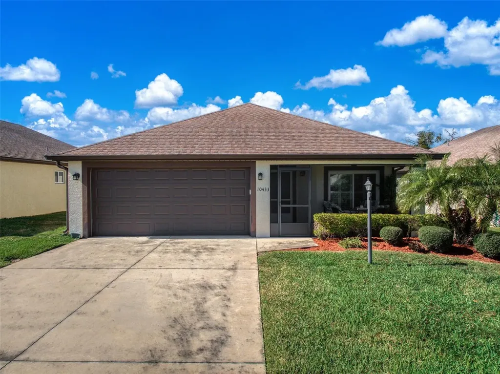 10433 High Grove Avenue Lake Placid FL 33852