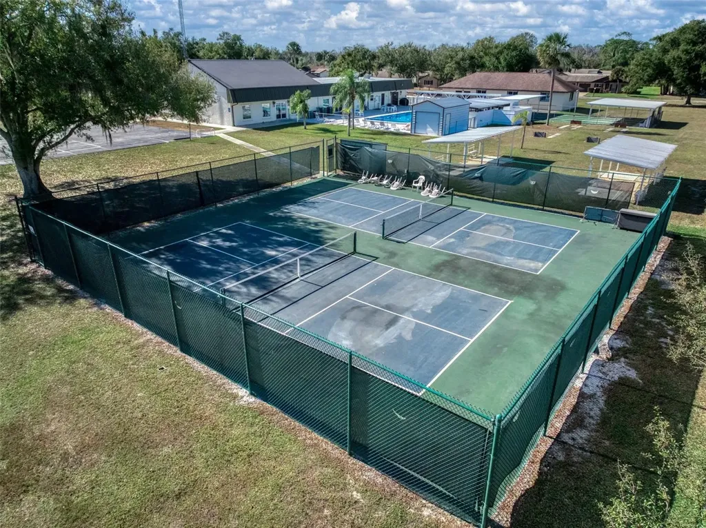 10433 High Grove Avenue Lake Placid FL 33852