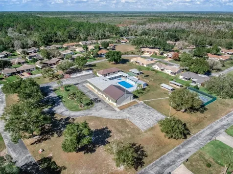 10433 High Grove Avenue Lake Placid FL 33852