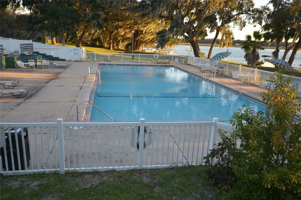 25144 NE 140th Loop Fort Mc Coy FL 32134