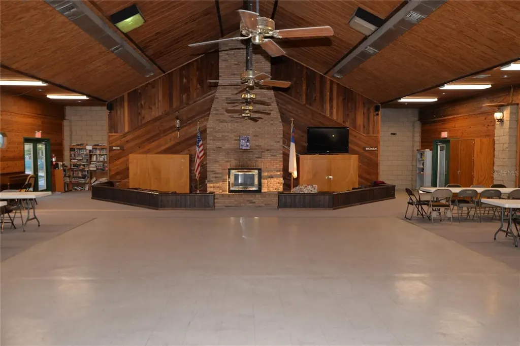 25144 NE 140th Loop Fort Mc Coy FL 32134