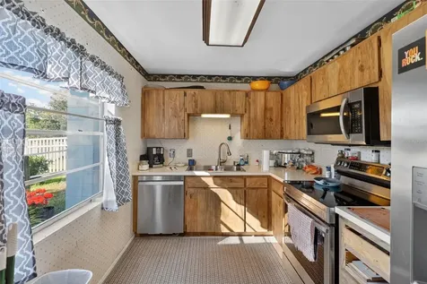 1535 Thistledown Drive Brandon FL 33510