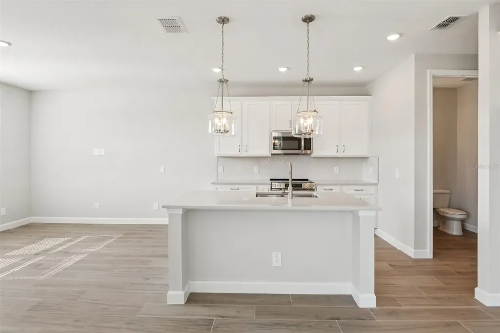 7612 Deer Valley Circle Tampa FL 33635