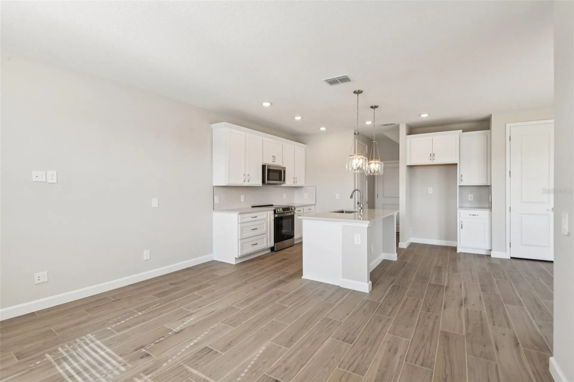 7612 Deer Valley Circle Tampa FL 33635